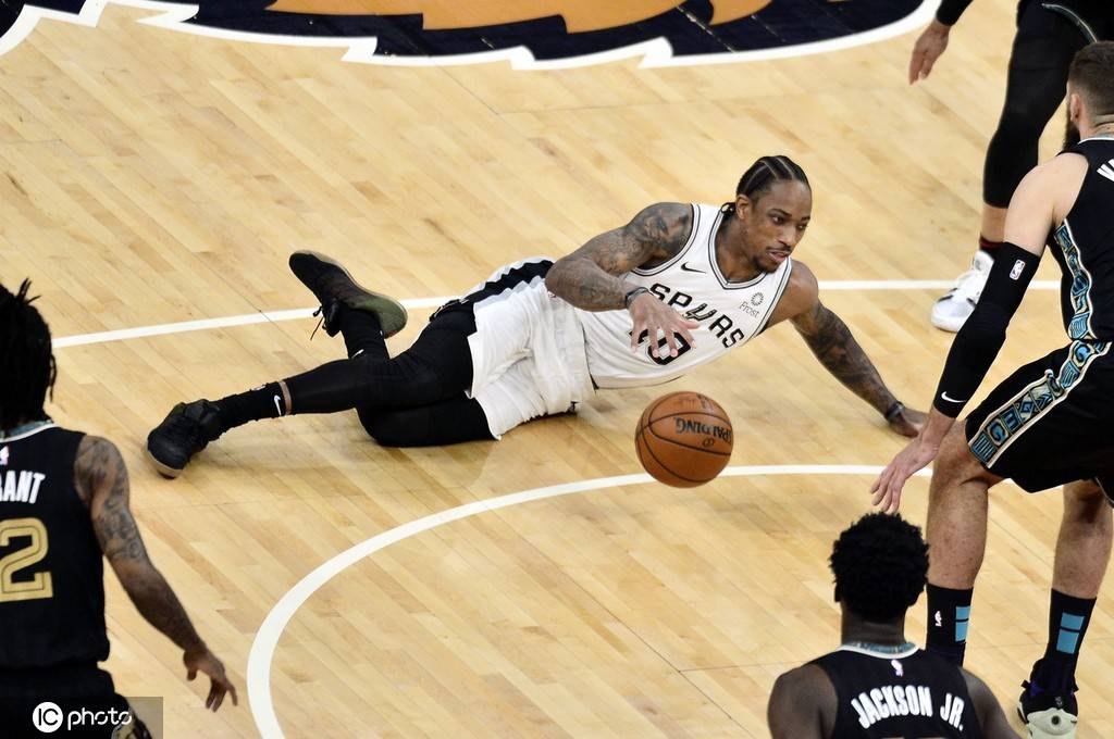 关于今晨布莱顿调整名单以备社区盾，手感冰凉环节打磨，压力陡增，数据趋势出现新变化的信息